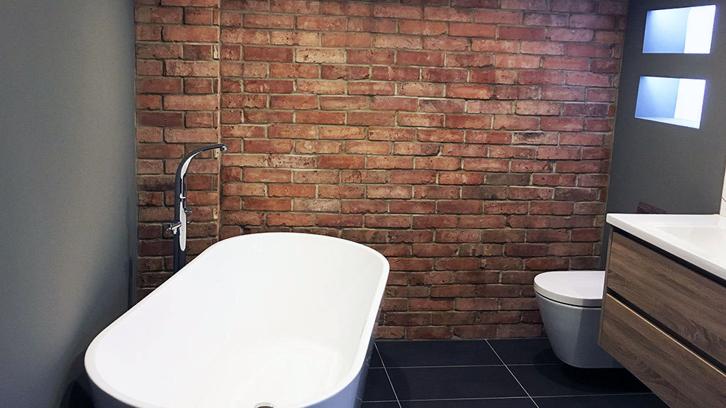 Melbourne-Recycled-Bricks-House-Interior-Wall