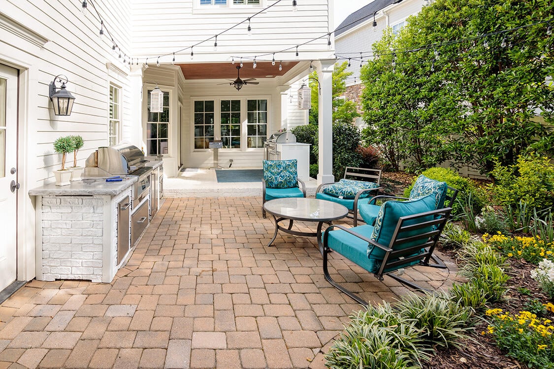 Outdoor Living Areas A grade cream bricks