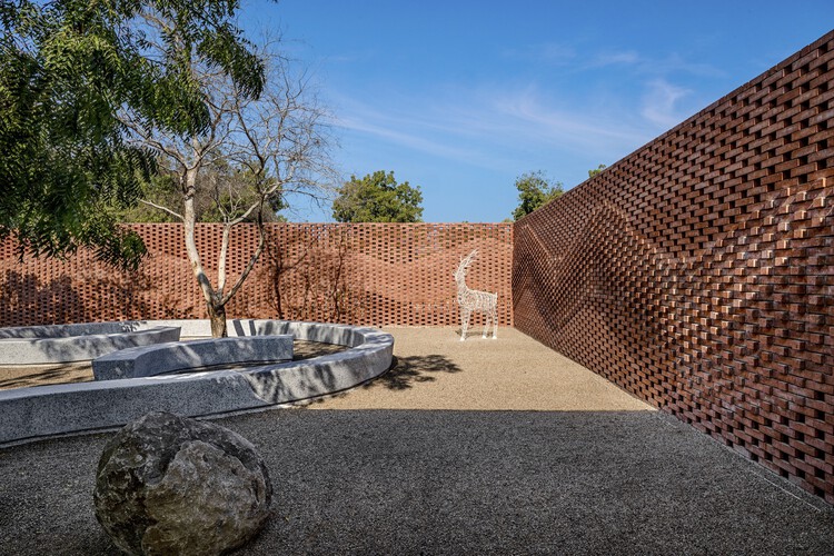 vent bricks for commercial building